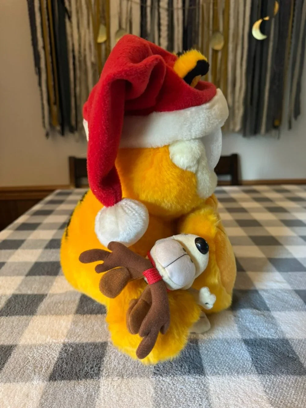 Vintage Garfield & Odie 25th Anniversary Macy's Christmas Plush 2003